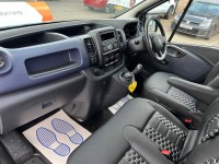 VAUXHALL VIVARO
