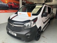 VAUXHALL VIVARO