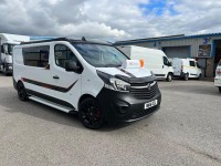 VAUXHALL VIVARO
