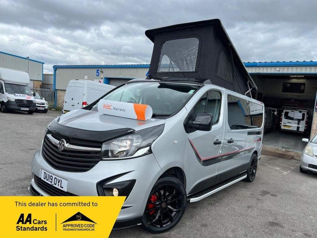 VAUXHALL VIVARO