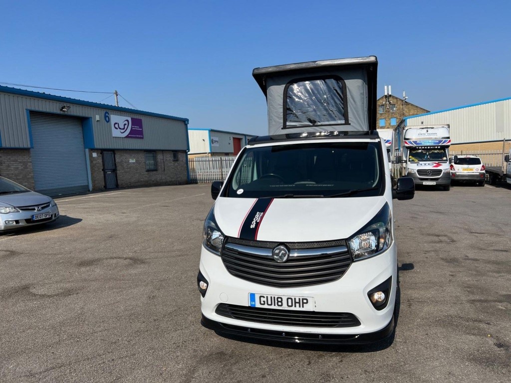 VAUXHALL VIVARO