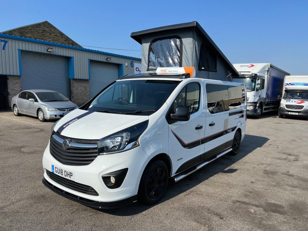 VAUXHALL VIVARO
