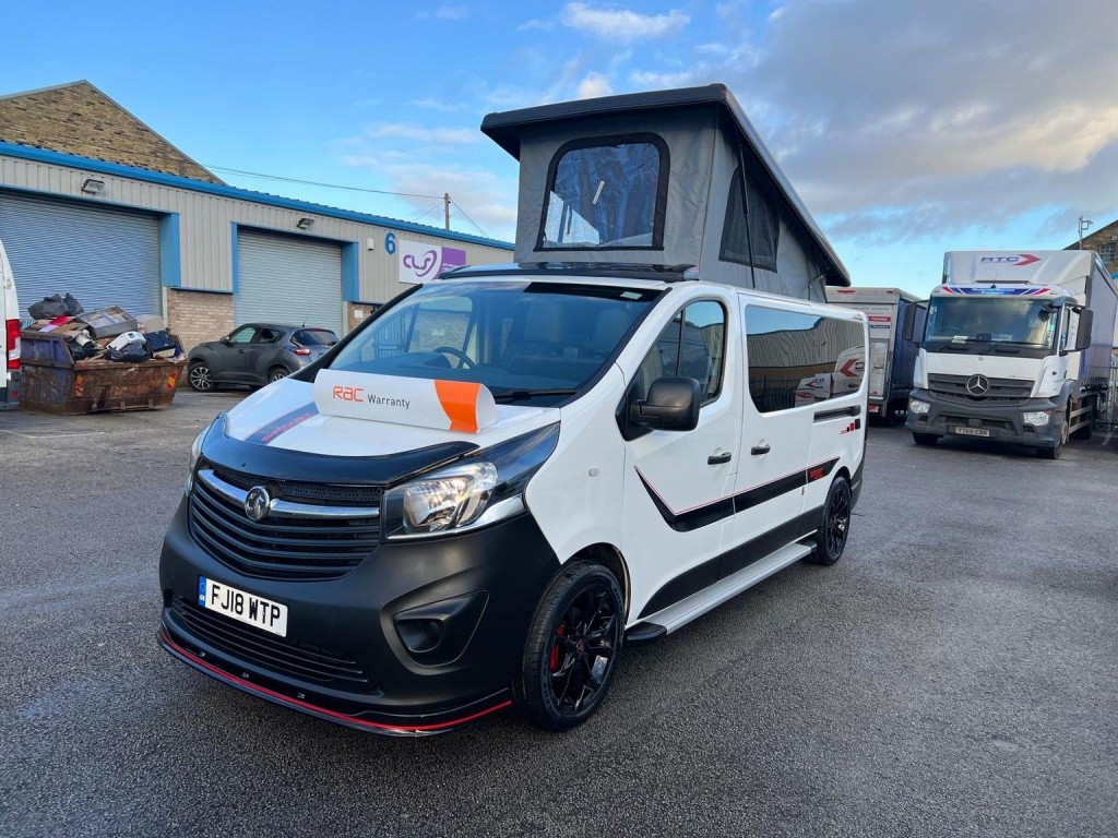 VAUXHALL VIVARO