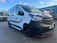VAUXHALL VIVARO