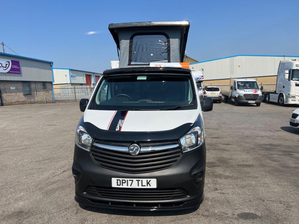 VAUXHALL VIVARO