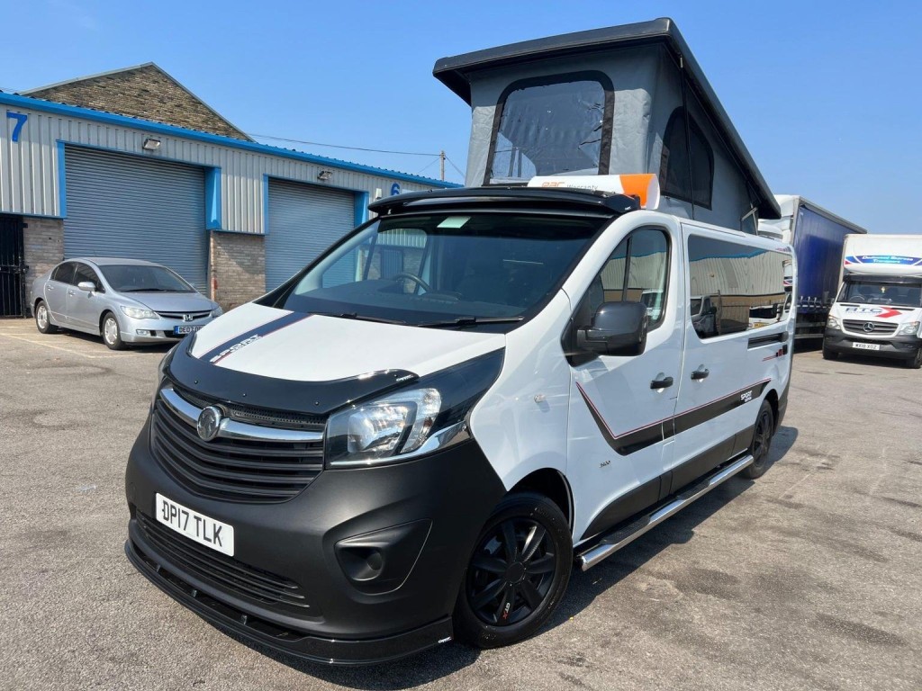 VAUXHALL VIVARO