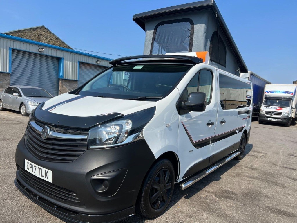 VAUXHALL VIVARO