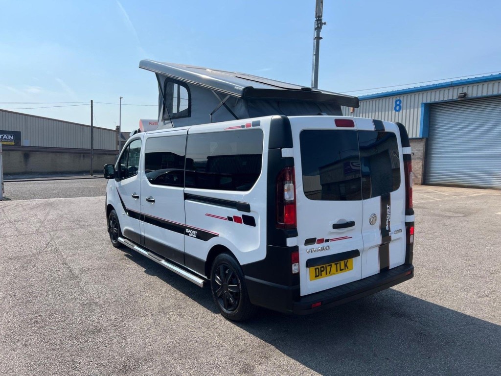 VAUXHALL VIVARO