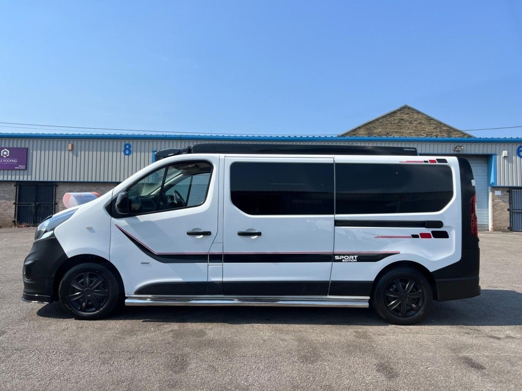 VAUXHALL VIVARO