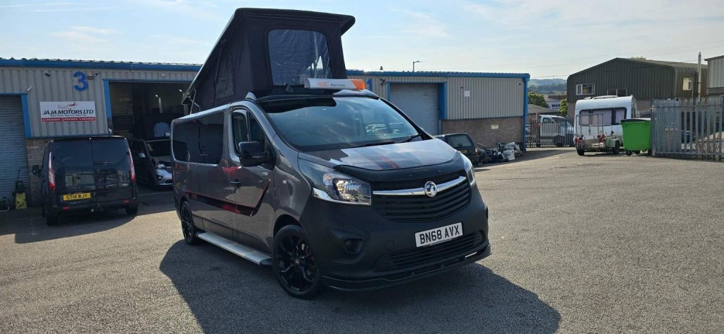 VAUXHALL VIVARO