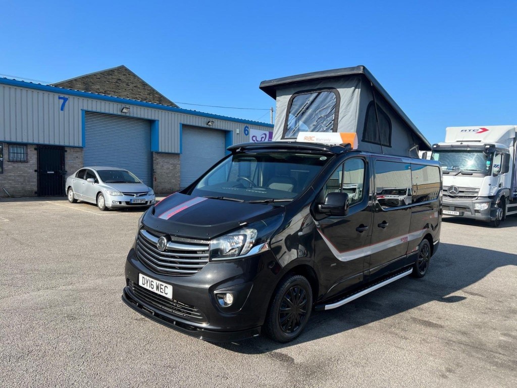 VAUXHALL VIVARO