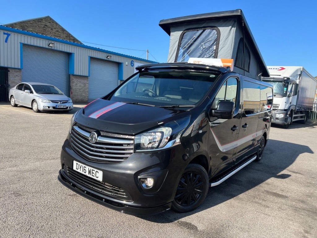 VAUXHALL VIVARO