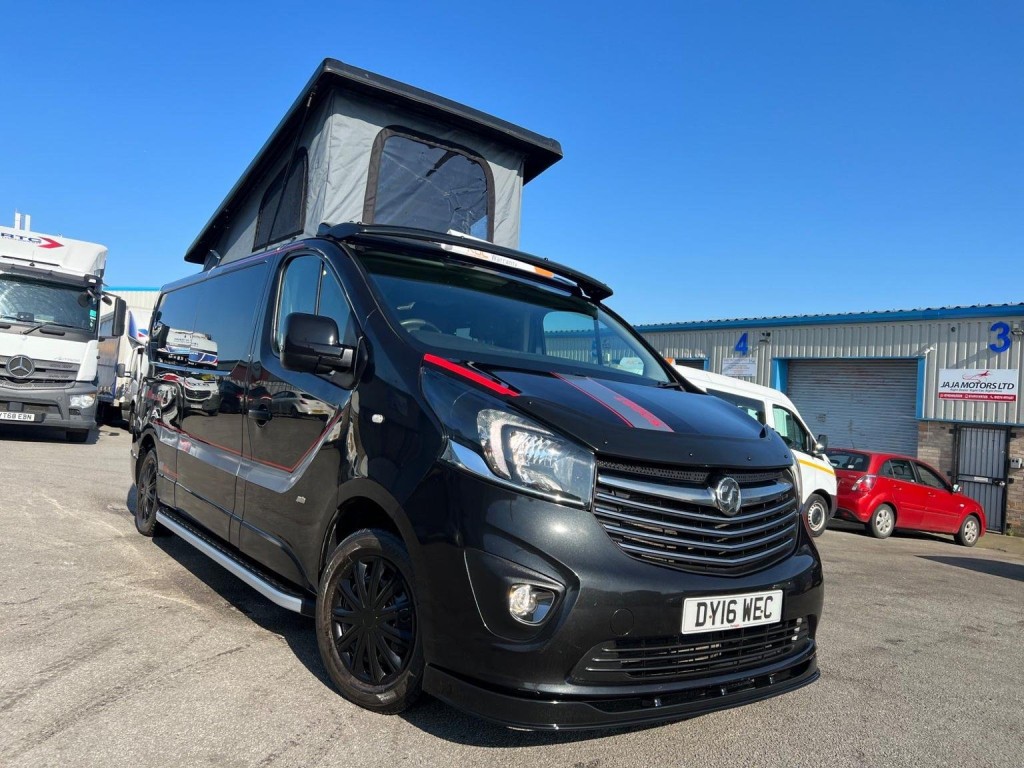 VAUXHALL VIVARO
