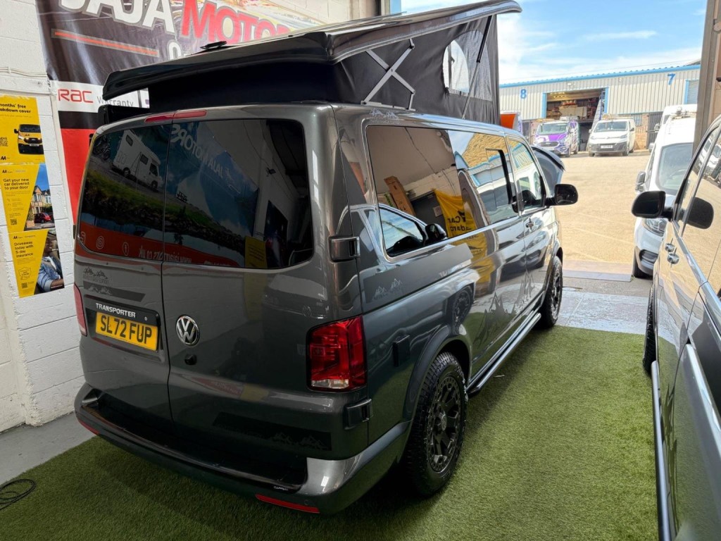 VOLKSWAGEN TRANSPORTER