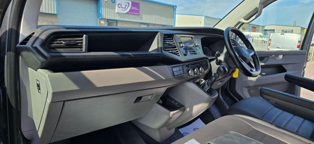 VOLKSWAGEN TRANSPORTER