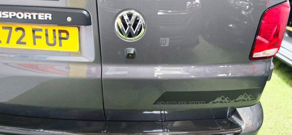 VOLKSWAGEN TRANSPORTER