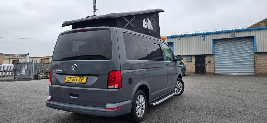 VOLKSWAGEN TRANSPORTER