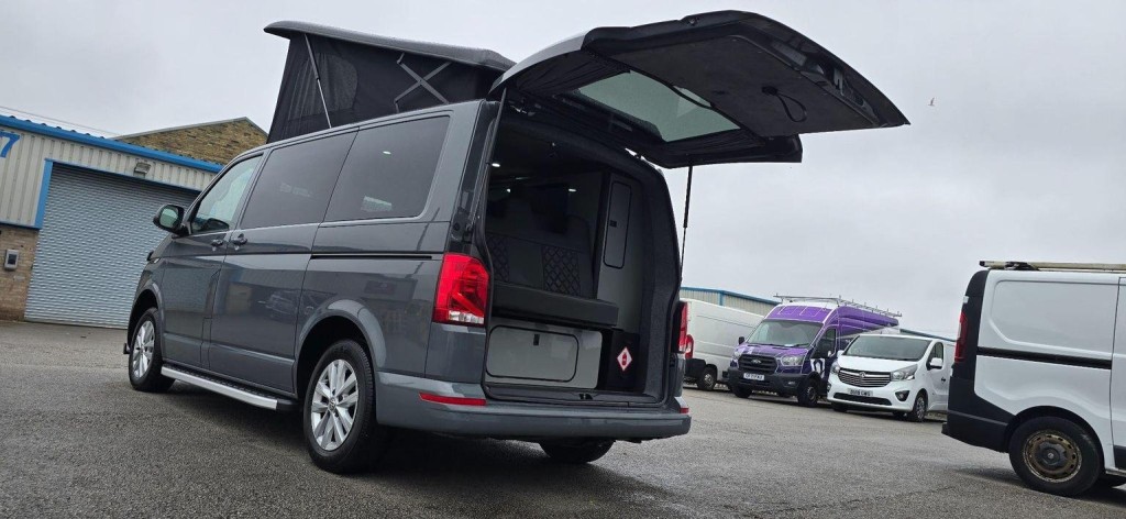 VOLKSWAGEN TRANSPORTER