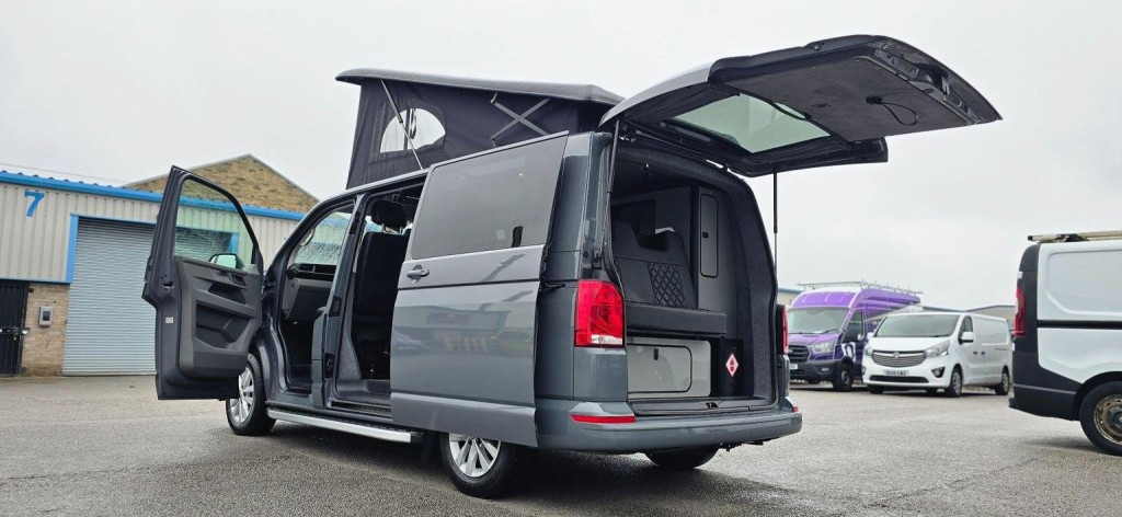 VOLKSWAGEN TRANSPORTER