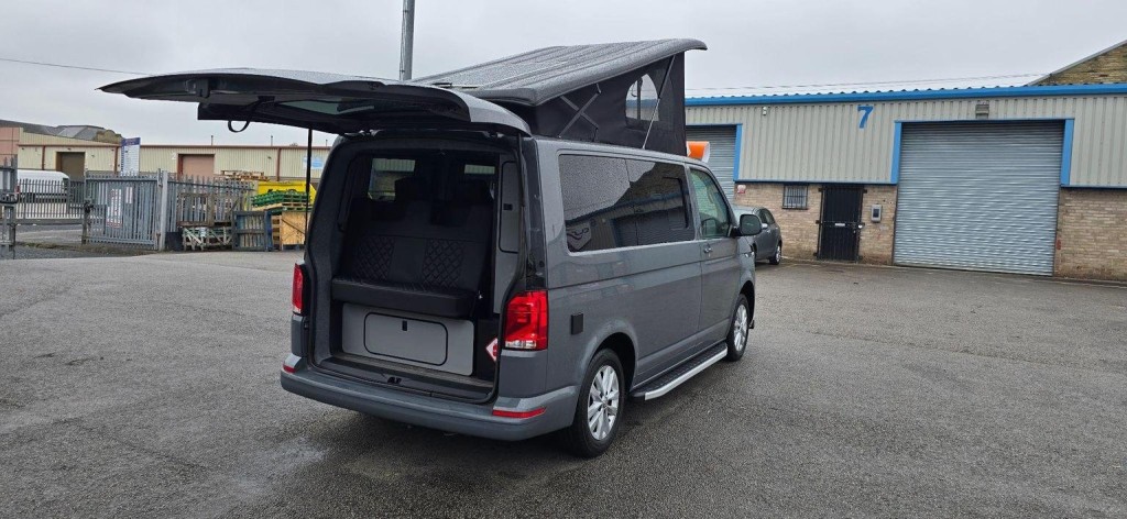 VOLKSWAGEN TRANSPORTER