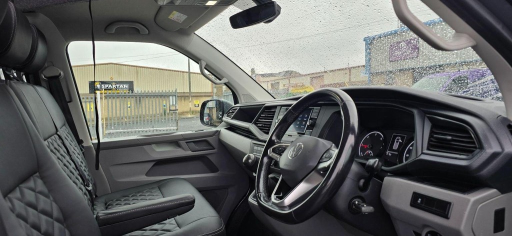 VOLKSWAGEN TRANSPORTER