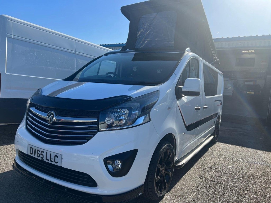 VAUXHALL VIVARO