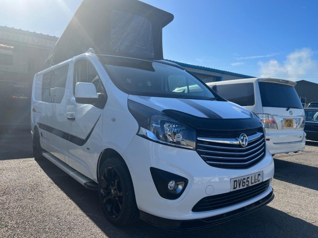 VAUXHALL VIVARO
