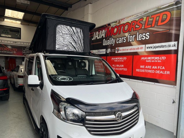 VAUXHALL VIVARO