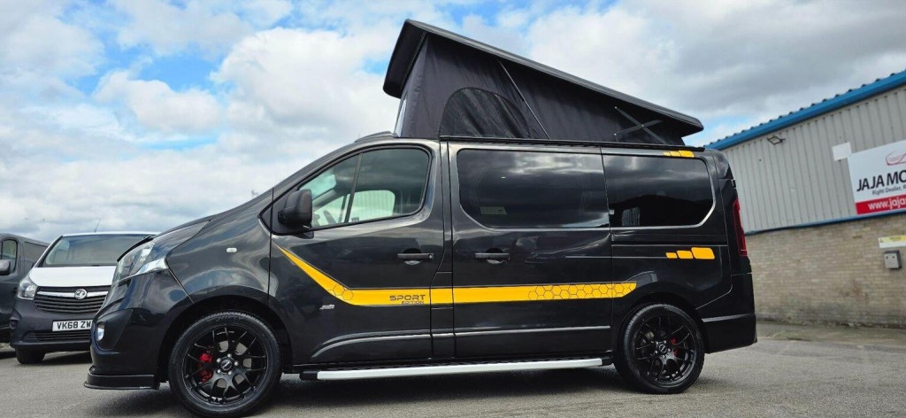 VAUXHALL VIVARO