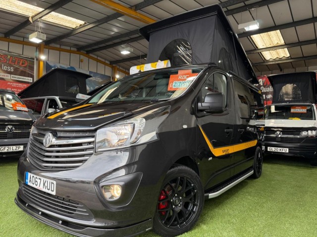 VAUXHALL VIVARO