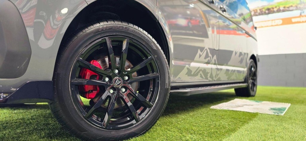 VOLKSWAGEN TRANSPORTER