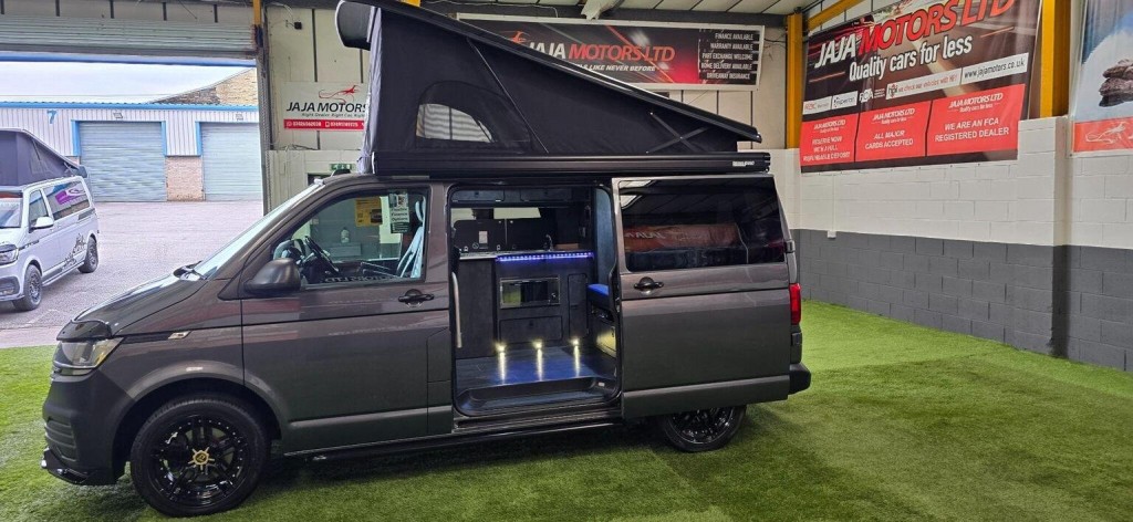 VOLKSWAGEN TRANSPORTER