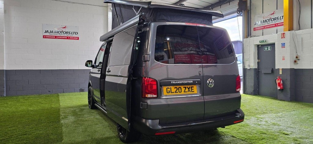 VOLKSWAGEN TRANSPORTER