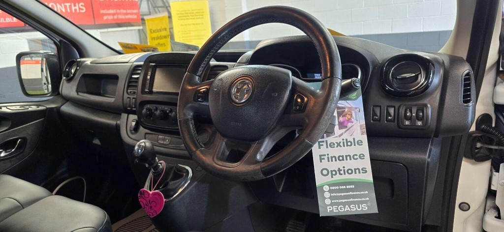 VAUXHALL VIVARO