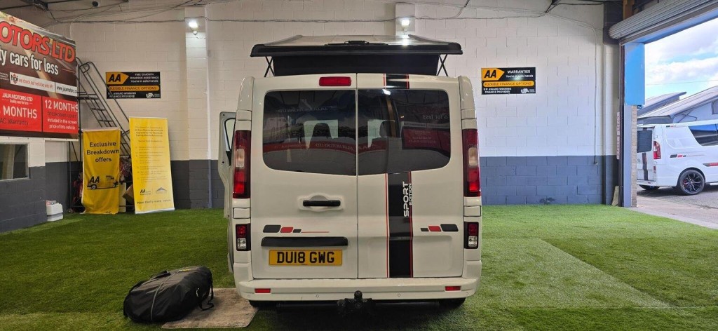 VAUXHALL VIVARO