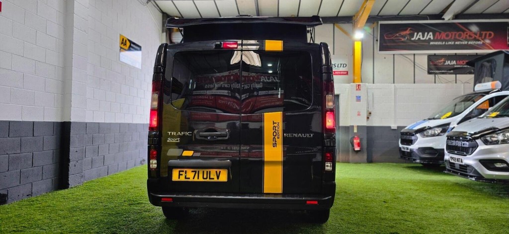 RENAULT TRAFIC