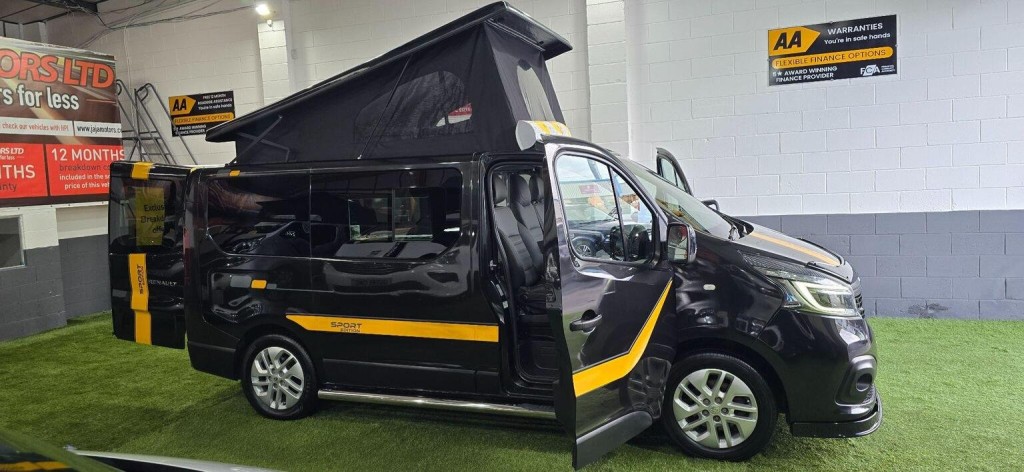 RENAULT TRAFIC