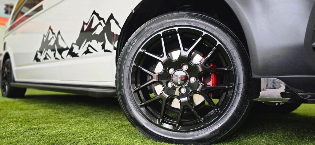 VOLKSWAGEN TRANSPORTER