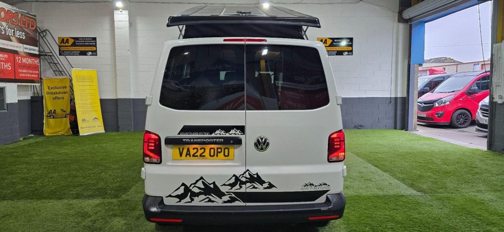 VOLKSWAGEN TRANSPORTER