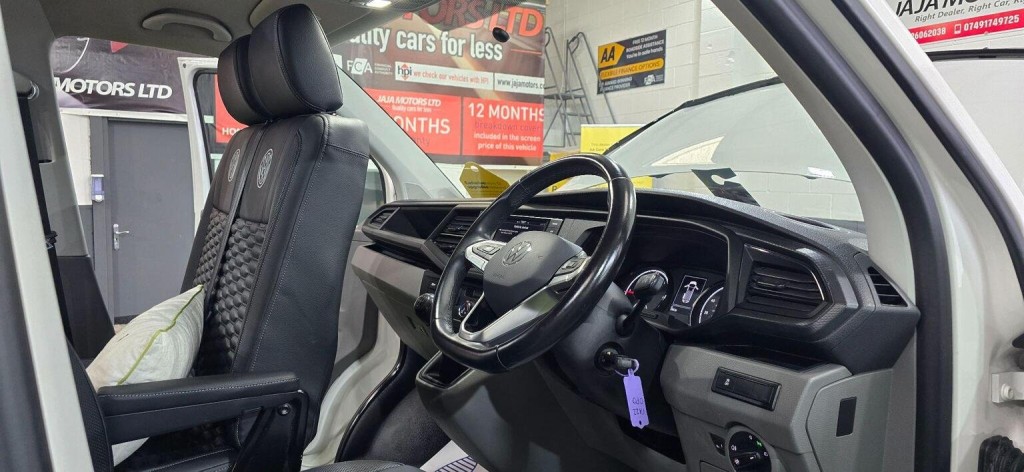 VOLKSWAGEN TRANSPORTER