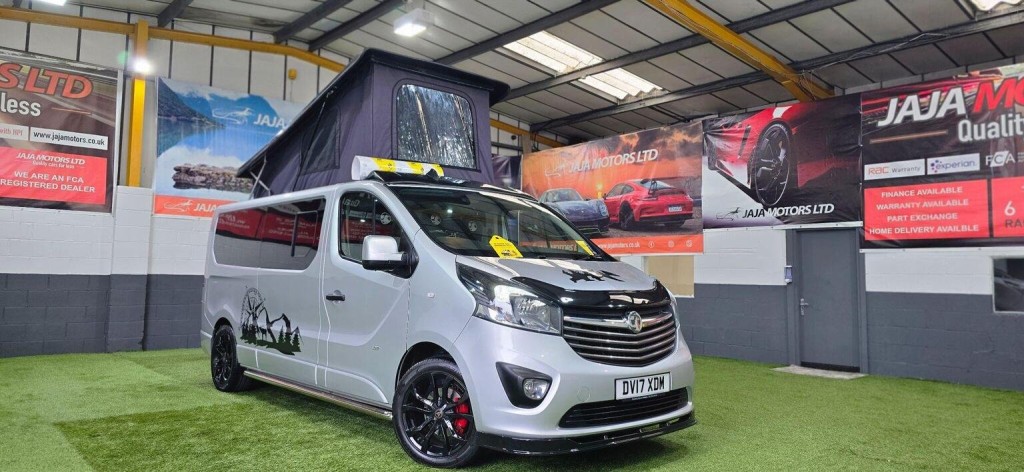 VAUXHALL VIVARO
