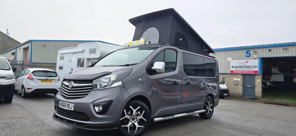 VAUXHALL VIVARO