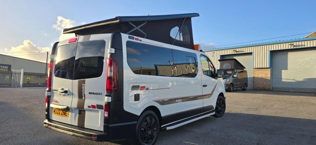 RENAULT TRAFIC