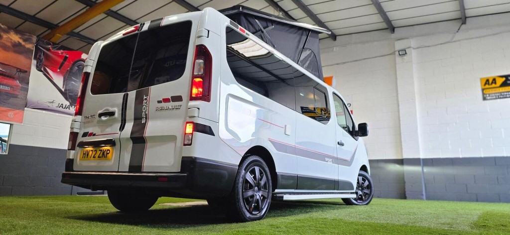 RENAULT TRAFIC