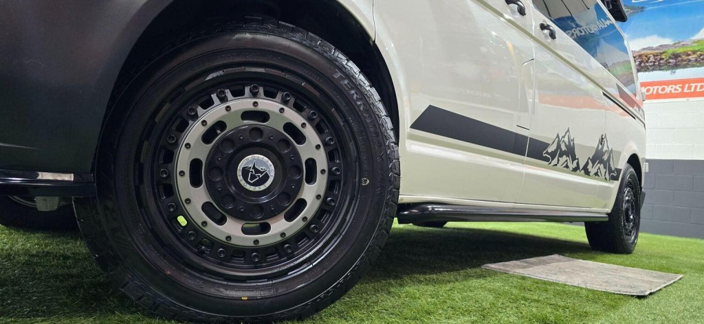 VOLKSWAGEN TRANSPORTER