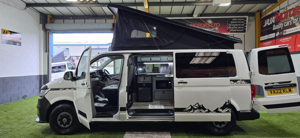 VOLKSWAGEN TRANSPORTER