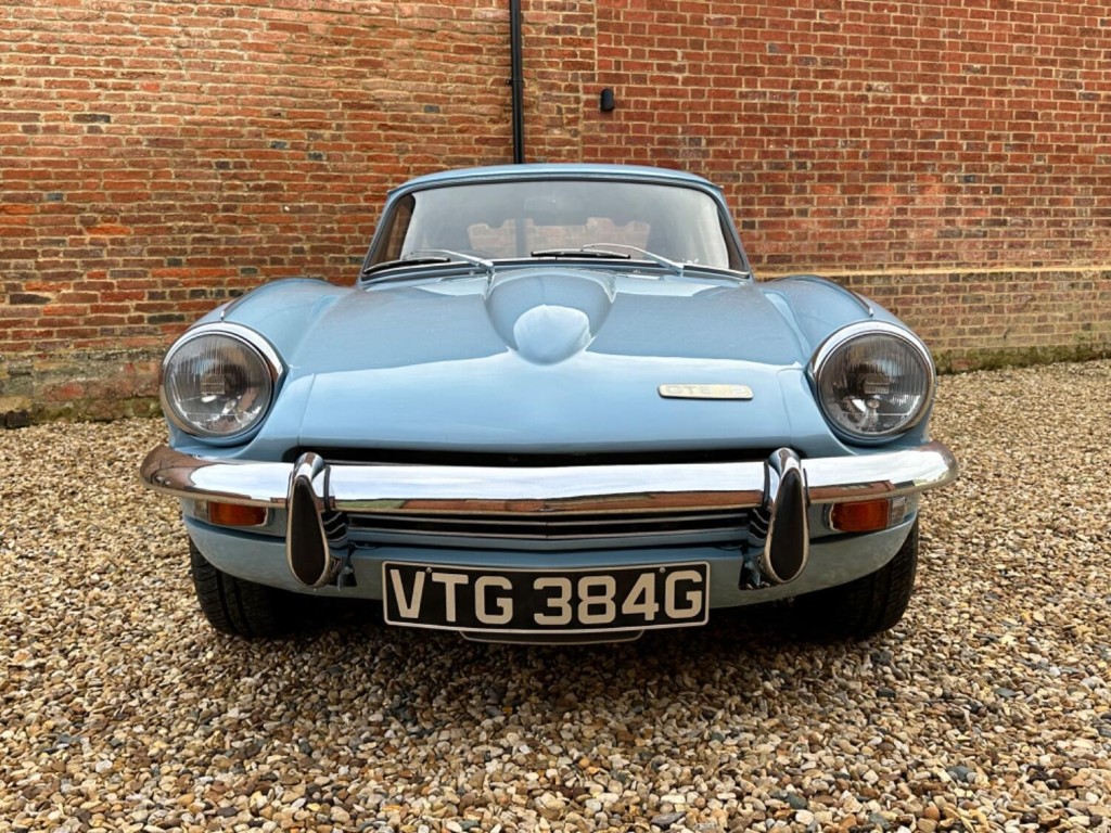 TRIUMPH GT6