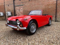 TRIUMPH TR5