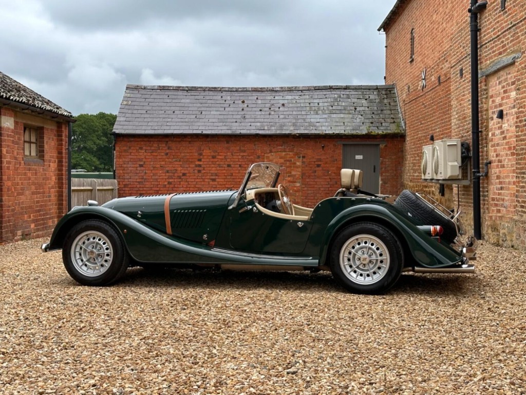 MORGAN PLUS 8