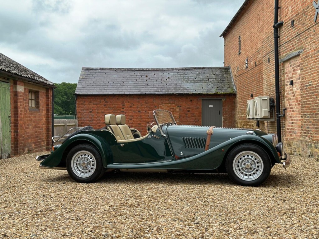 MORGAN PLUS 8